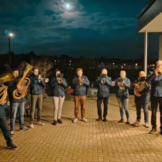 Sankt Martin✨🏮

#martinszug #stmartin #sanktmartin #blasmusik #musikverein #musik #lichterkinder #lichterkinderaufdiesererde #ausliebezurmusik #blasorchesteroberbarmen #blasorchester